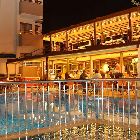 Selenium Hotel Side