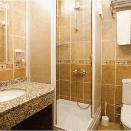 Selenium Hotel